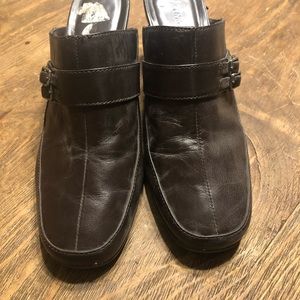 Ladies dress shoes